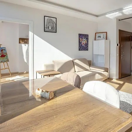 Bright And Cozy With City View In Besiktas Lägenhet